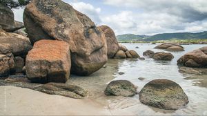 Превью обои камни, море, вода, песок, берег