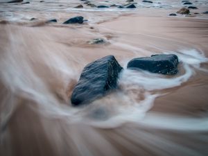 Превью обои камни, песок, волны, берег, море, пейзаж