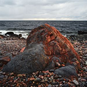 Превью обои камни, рельеф, галька, море, природа