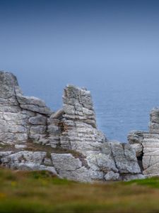 Превью обои камни, руины, море, природа