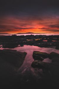 Превью обои камни, вода, холмы, темный