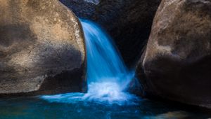 Превью обои камни, вода, каскад, природа