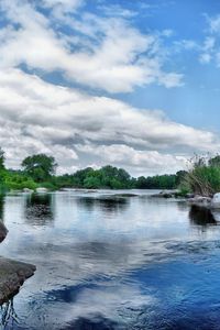 Превью обои камни, вода, река, исток, подпись