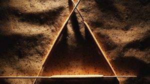 Превью обои камыши, треугольник, песок, тень