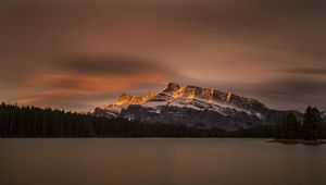 Превью обои канада, национальный парк банф, jack lake, горы, озеро