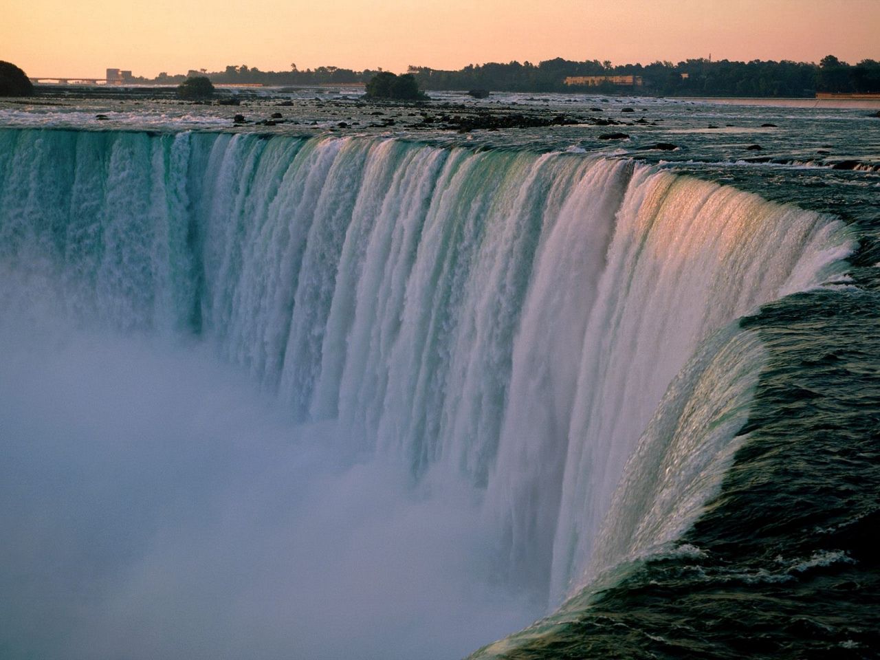 Ниагарский водопад Канада. Северная Америка Ниагарский водопад. Водопад в Америке Ниагарский. Онтарио Канада Ниагарский водопад.