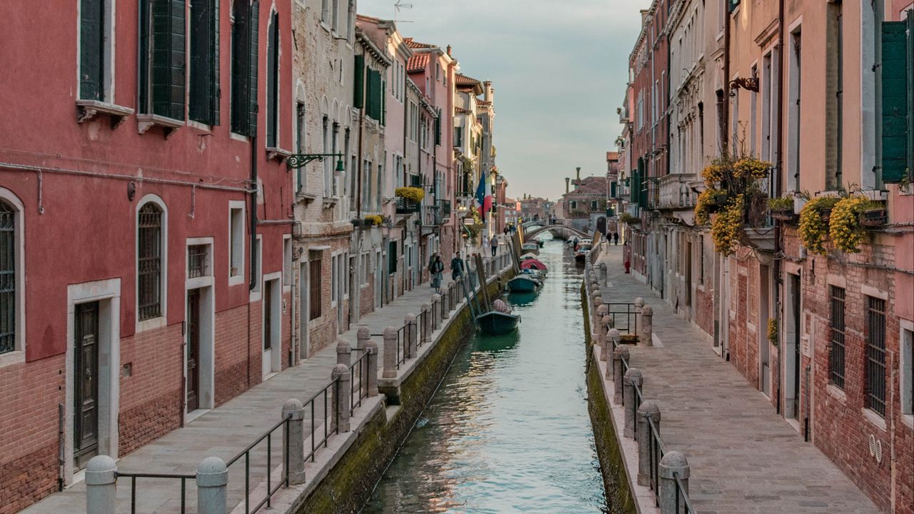 Обои канал, здания, улица, венеция, италия