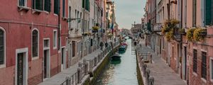Превью обои канал, здания, улица, венеция, италия