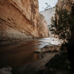 Превью обои каньон, скала, река, природа
