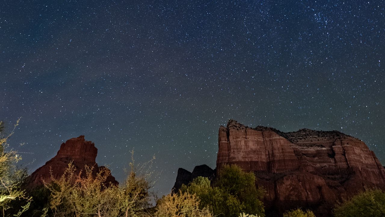 Обои каньон, скалы, звездное небо, ночь, пейзаж