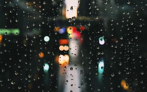 Превью обои капли, дождь, блики, боке, окно, стекло, влага, поверхность
