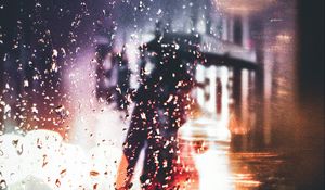 Превью обои капли, дождь, размытость, силуэт
