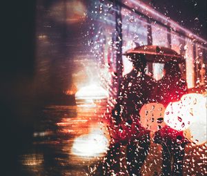 Превью обои капли, дождь, силуэты, блики