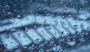Превью обои капли, дождь, стекло, поверхность, крупным планом