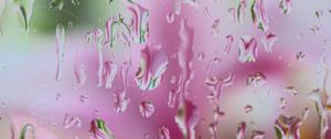 Превью обои капли, дождь, стекло, размытие, макро, розовый, зеленый