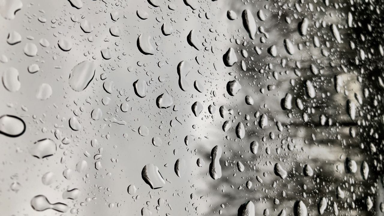 Обои капли, дождь, влага, стекло, окно, поверхность