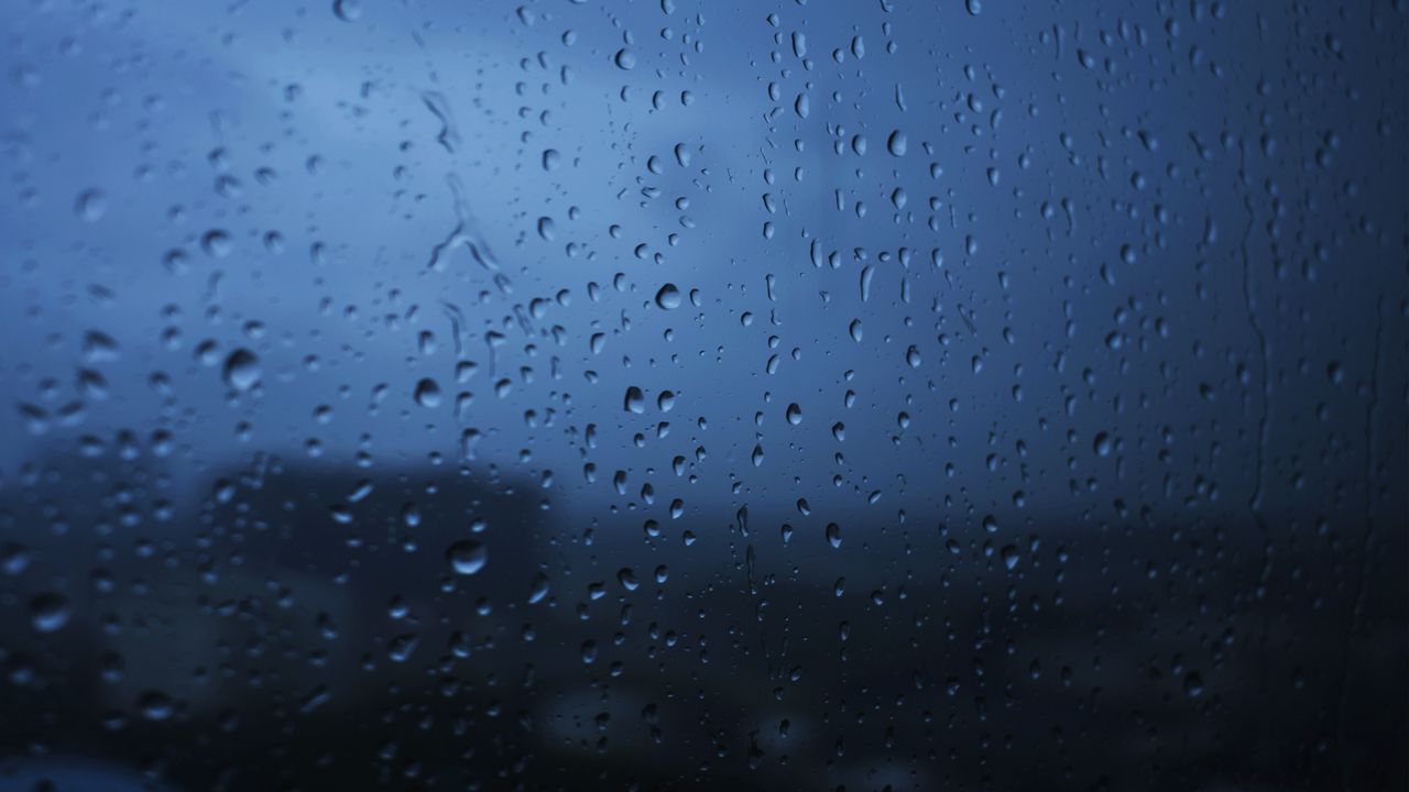Обои капли, стекло, дождь, влага, макро