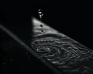Превью обои капли, вода, всплеск, брызги, макро