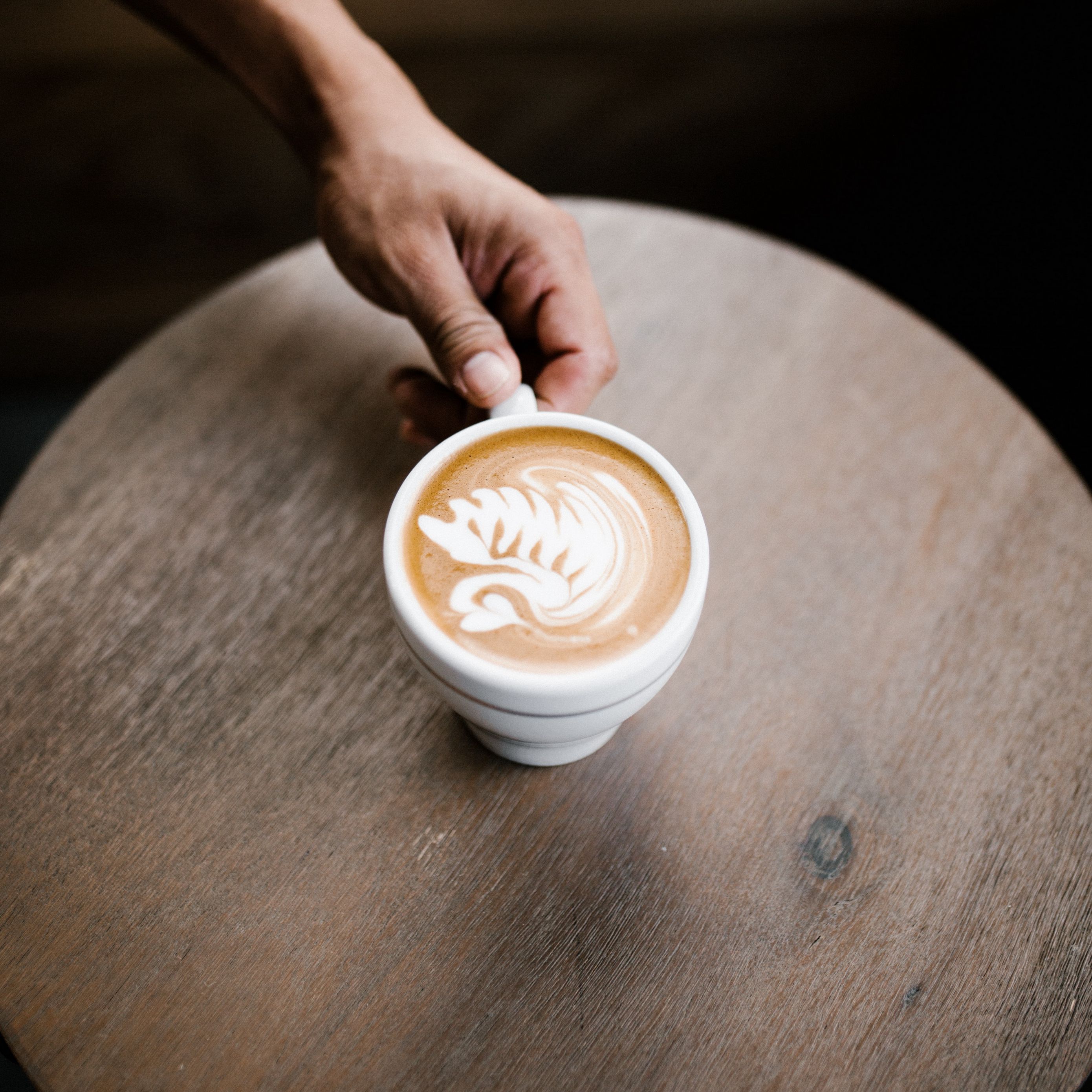 She coffee. Заставка на айфон чашка кофе. Внеурочное мероприятие «кофе капучино».