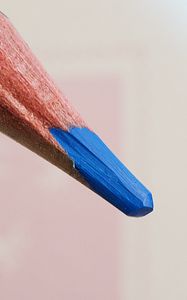 Превью обои карандаш, грифель, деревянный, макро, синий