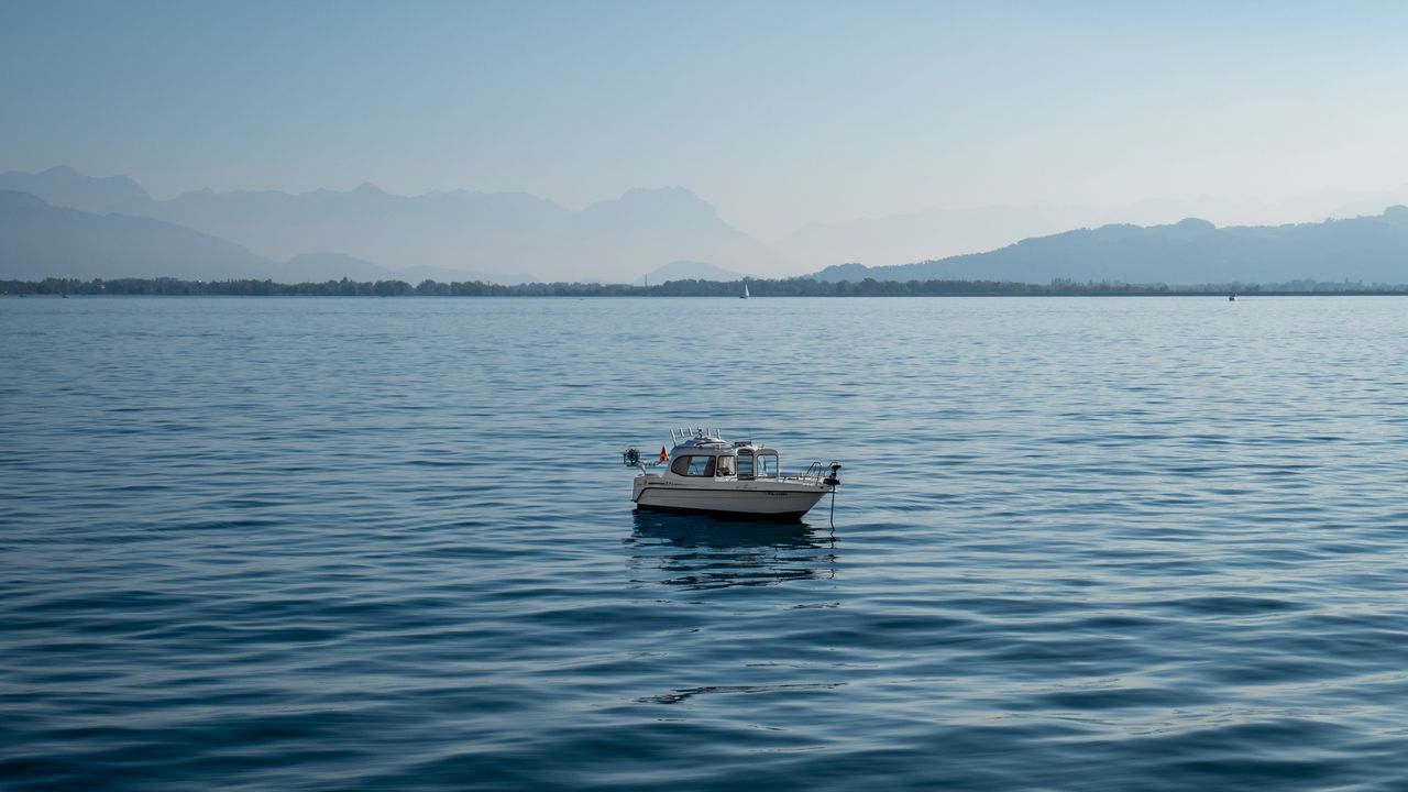Обои катер, море, горизонт, природа