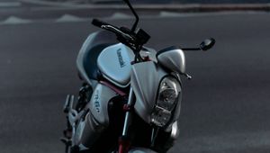 Превью обои kawasaki er-6n, kawasaki, мотоцикл, байк, серый, спортивный