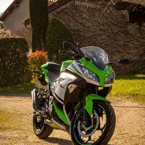 Превью обои kawasaki, мотоцикл, байк, зеленый