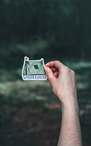Превью обои кемпинг, надпись, слова, рука