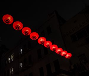 Превью обои китайские фонарики, улица, ночь, темный, красный