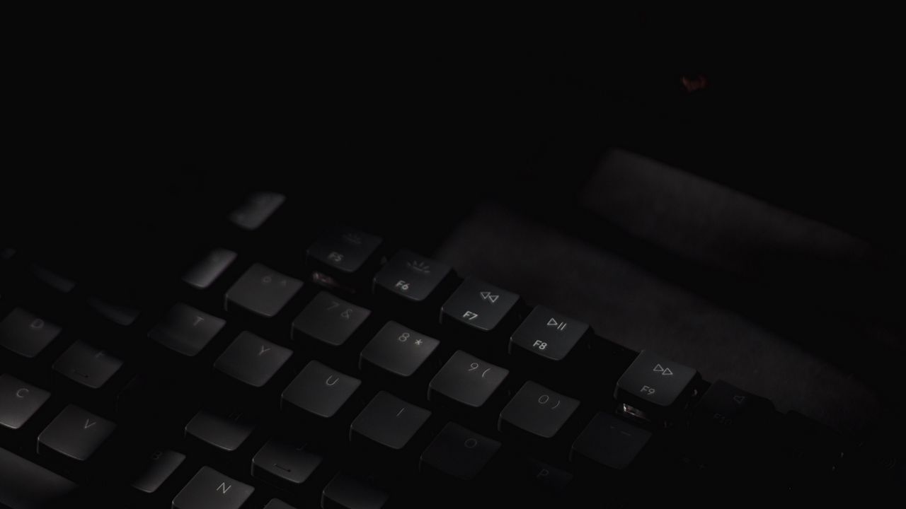 Обои клавиатура, клавиши, черный, темный