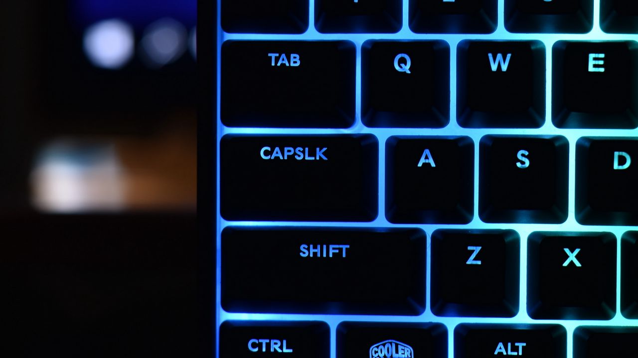 Обои клавиатура, клавиши, подсветка, символы, буквы