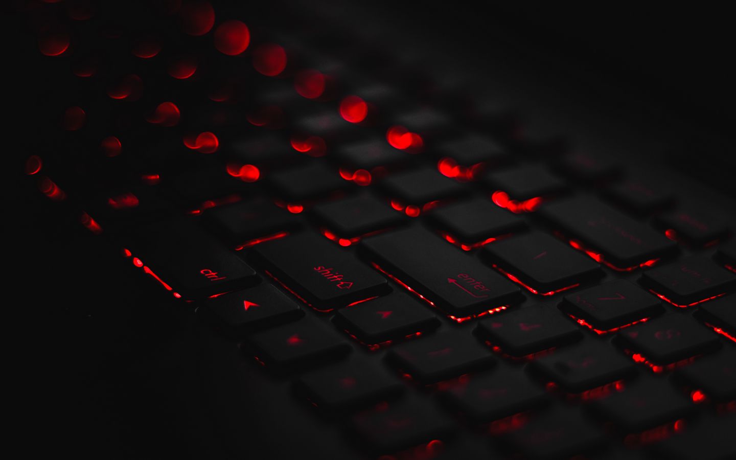 1440x900 Обои клавиатура, подсветка, красный, блики, боке