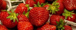 Превью обои клубника, ягода, фрукт, красный, корзина