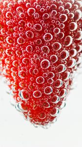 Превью обои клубника, ягода, вода, пузыри, макро