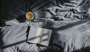 Превью обои книга, кофе, постель, тень