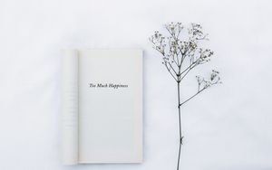 Превью обои книга, надпись, слова, цветок, белый, минимализм