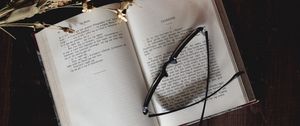 Превью обои книга, очки, кофе, цветы