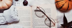 Превью обои книга, очки, кофе, рука