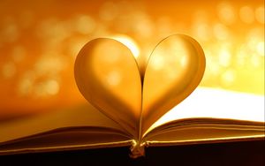 Превью обои книга, сердце, страницы, тень, свет
