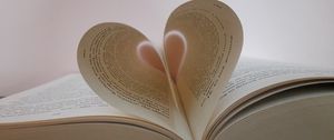 Превью обои книга, страницы, сердечко, бумага, любовь