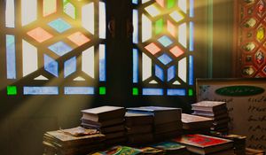 Превью обои книги, окно, свет, лучи