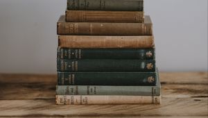 Превью обои книги, стопка, коллекция, чтение
