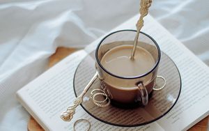 Превью обои кофе, чашка, книга, кольца, ткань