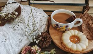 Превью обои кофе, чашка, печенье, книги