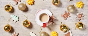 Превью обои кофе, чашка, печенье, шары, украшения, новый год, рождество
