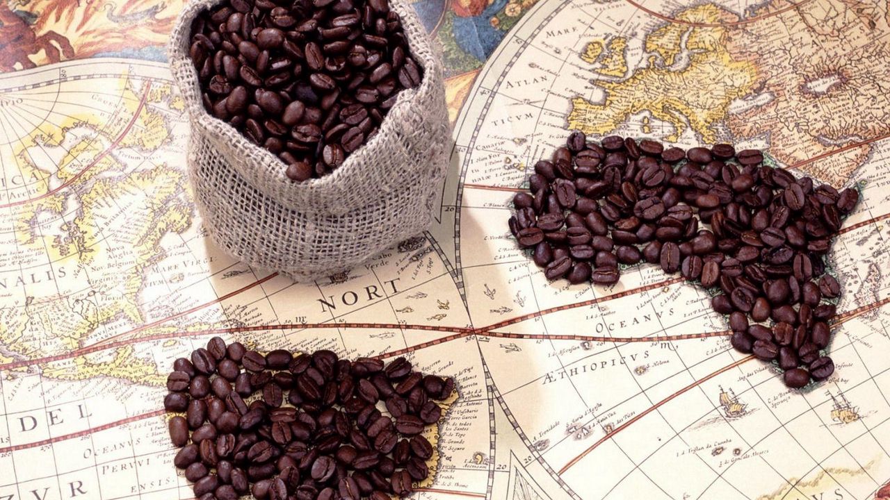 Обои кофе, мешок, зерна, карта