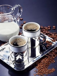 Превью обои кофе, напиток, молоко, графин, чашки, поднос