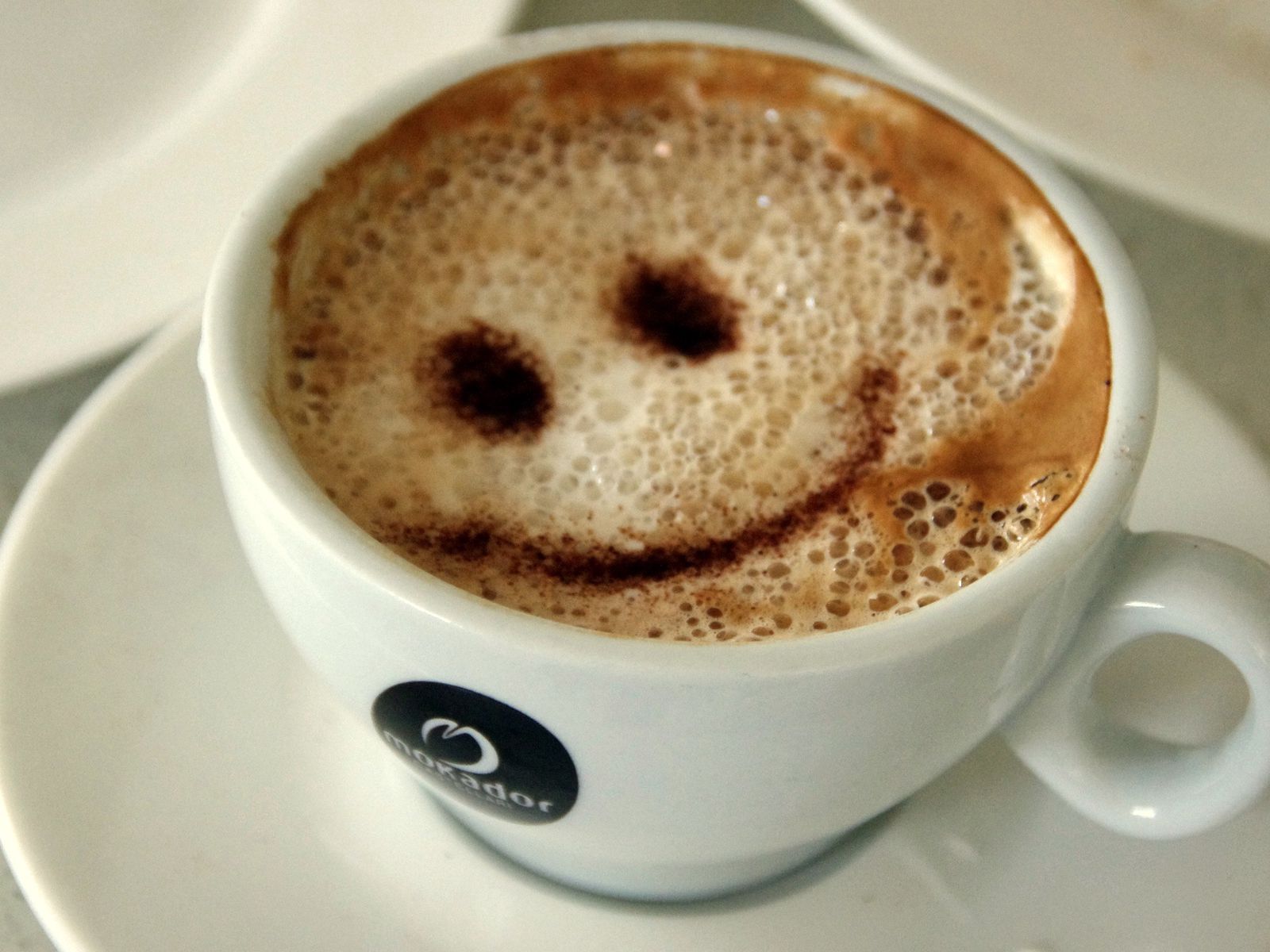 Чашка кофе с улыбкой
