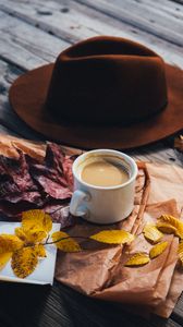 Превью обои кофе, шляпа, листья