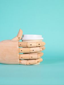 Превью обои кофе, стакан, напиток, рука, деревянный